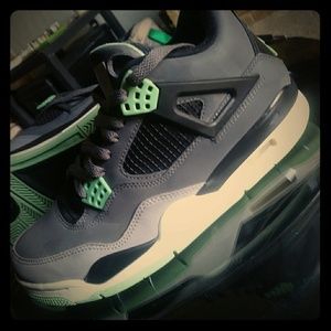Jordan Flight Retro 4's mint